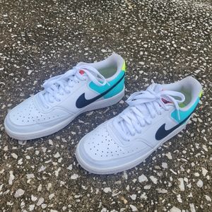 Womens Nike Sneakers